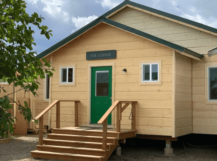 Silver salmon fishing lodge